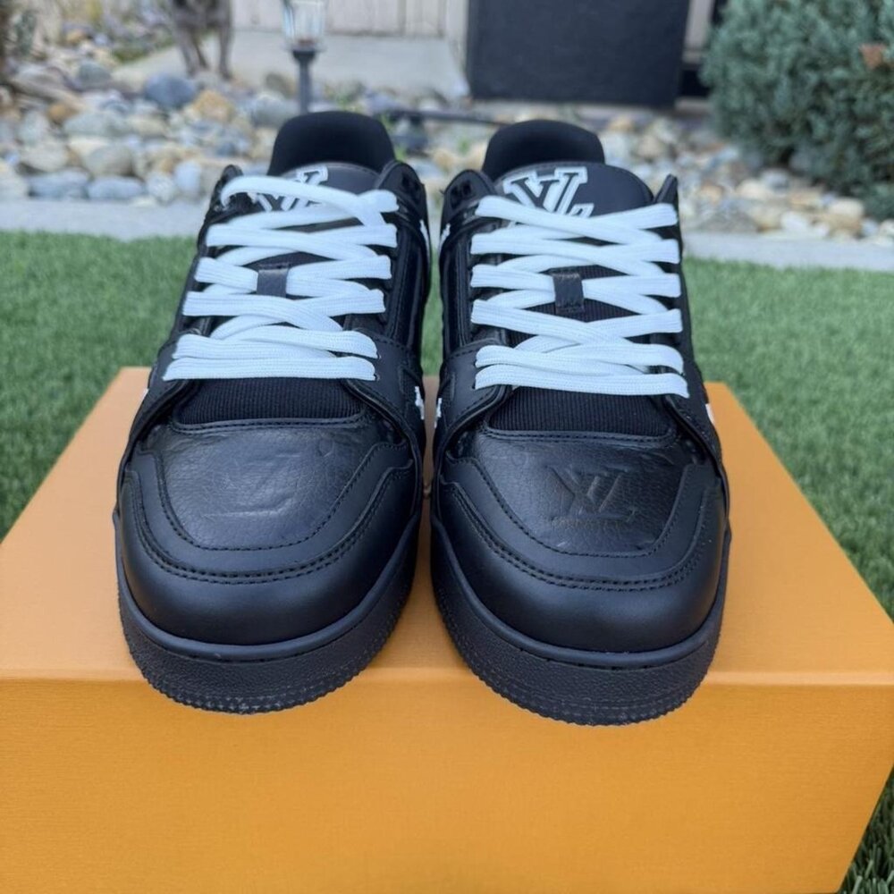 Black Louis Vuitton Trainers Size 12/eu45 - Picture 2 of 3